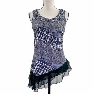 MADISON & Berkeley Blue & White Mixed Media Asymmetrical Tulle Trim Blouse